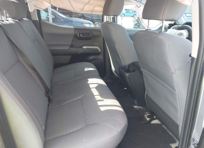 Photo 8 of 2021 Toyota Tacoma SR5 V6 (VIN 5TFAZ5CN1MX118733)