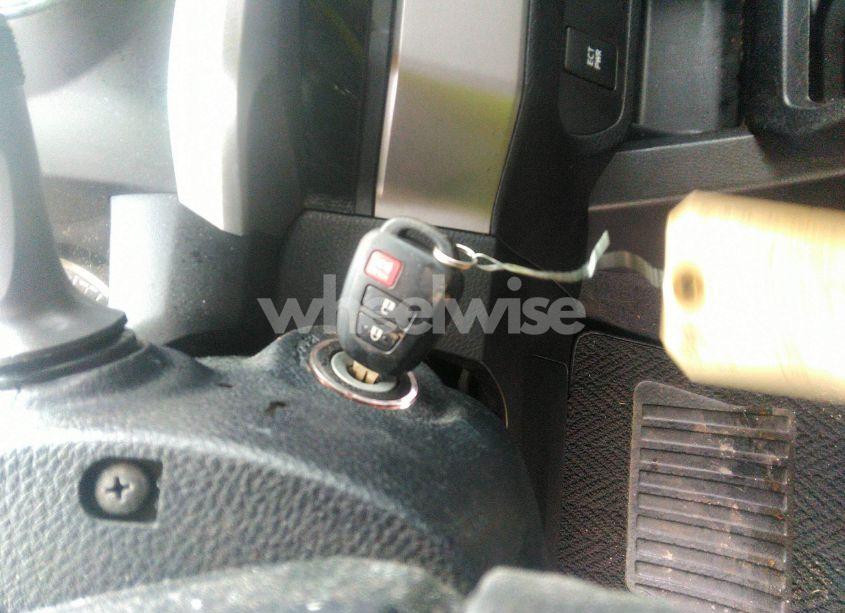 Photo 11 of 2017 Toyota Tacoma SR5 V6 (VIN 5TFAZ5CN2HX045801)