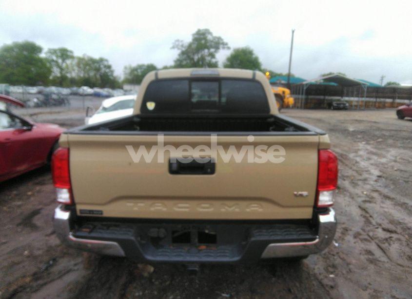 Photo 16 of 2017 Toyota Tacoma SR5 V6 (VIN 5TFAZ5CN2HX045801)