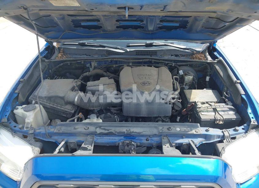 Photo 10 of 2018 Toyota Tacoma TRD SPORT (VIN 5TFAZ5CN2JX064452)