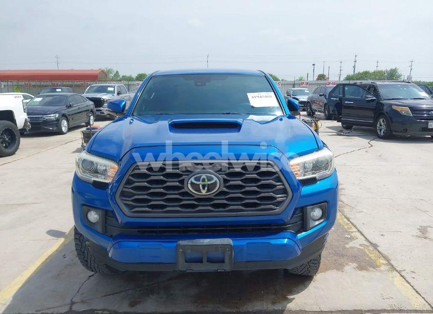 Photo 12 of 2018 Toyota Tacoma TRD SPORT (VIN 5TFAZ5CN2JX064452)
