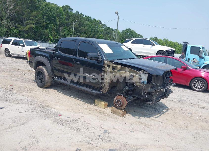 2016 Toyota Tacoma SR5 V6 (VIN 5TFAZ5CN3GX004527) main photo