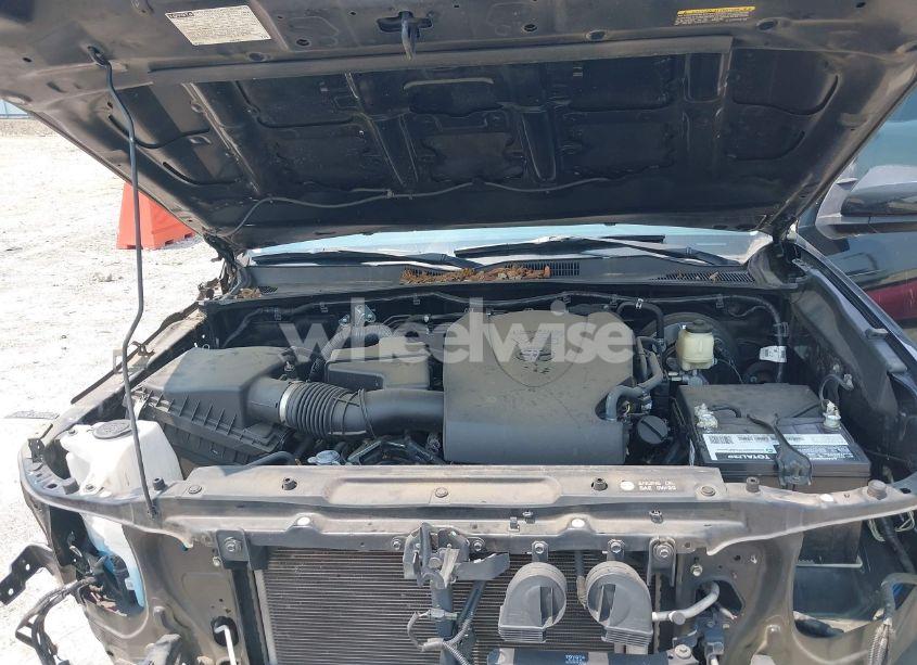 Photo 10 of 2016 Toyota Tacoma SR5 V6 (VIN 5TFAZ5CN3GX004527)