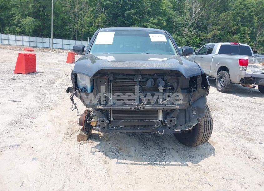 Photo 13 of 2016 Toyota Tacoma SR5 V6 (VIN 5TFAZ5CN3GX004527)