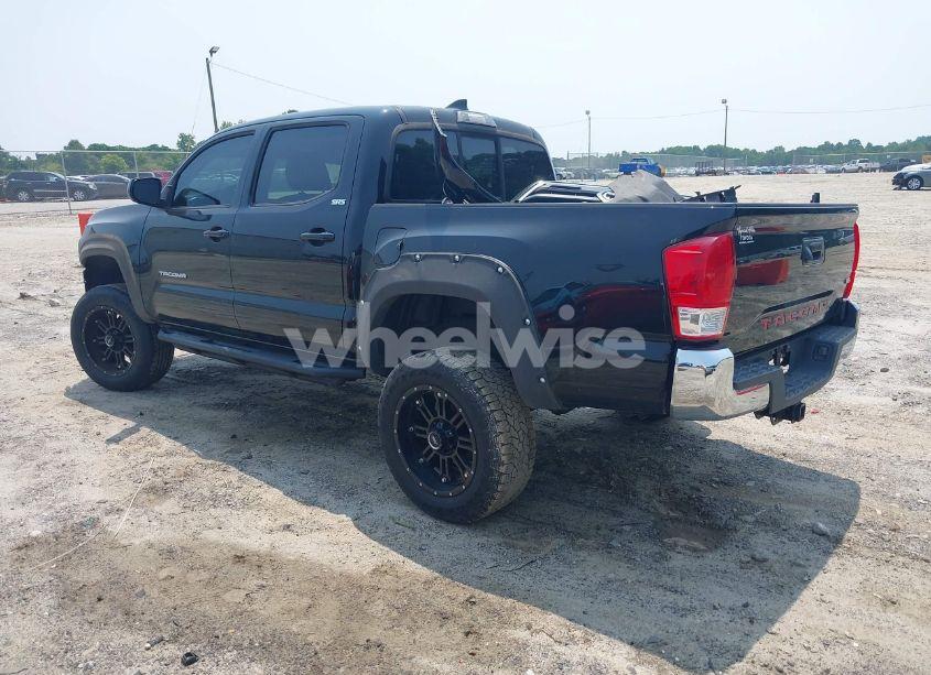 Photo 3 of 2016 Toyota Tacoma SR5 V6 (VIN 5TFAZ5CN3GX004527)