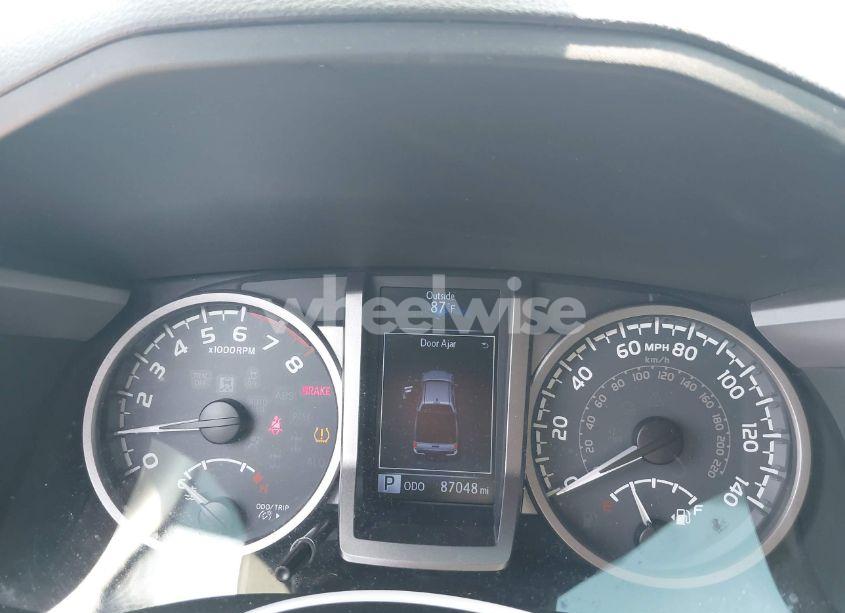 Photo 7 of 2016 Toyota Tacoma SR5 V6 (VIN 5TFAZ5CN3GX004527)