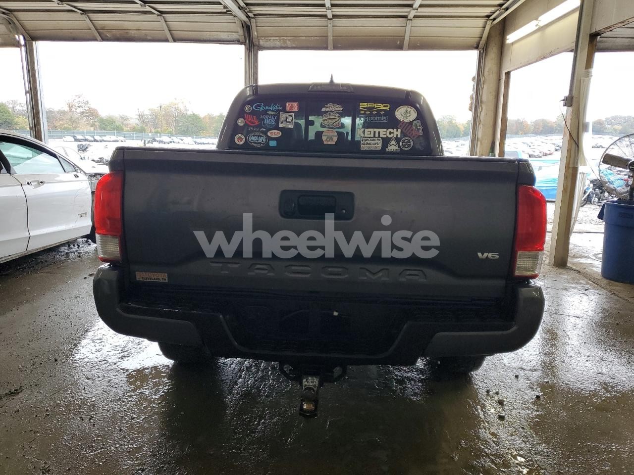 Photo 6 of 2016 TOYOTA TACOMA DOUBLE CAB (VIN 5TFAZ5CN3GX015561)