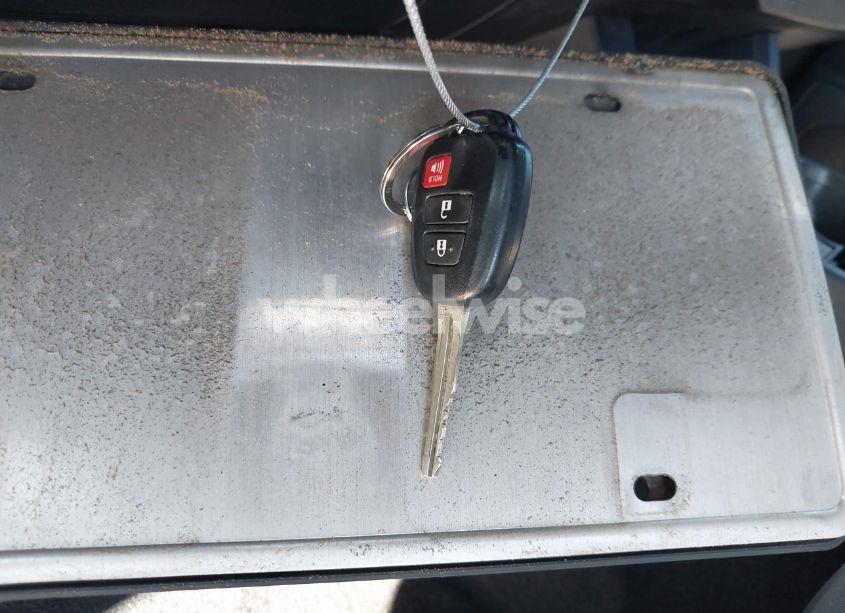 Photo 11 of 2017 Toyota Tacoma SR5 V6 (VIN 5TFAZ5CN3HX053695)