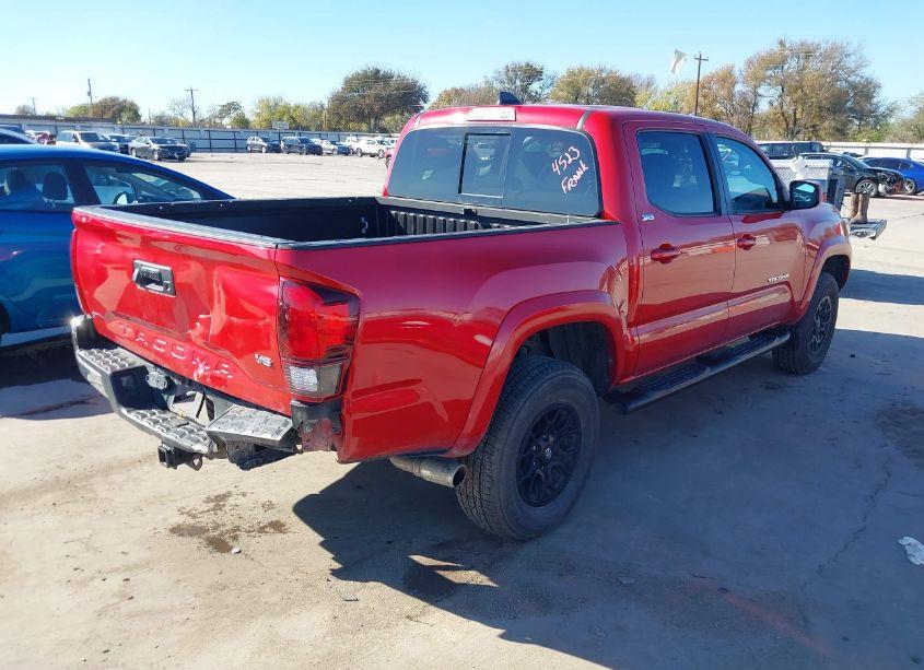 Photo 4 of 2021 Toyota Tacoma SR5 V6 (VIN 5TFAZ5CN3MX111864)