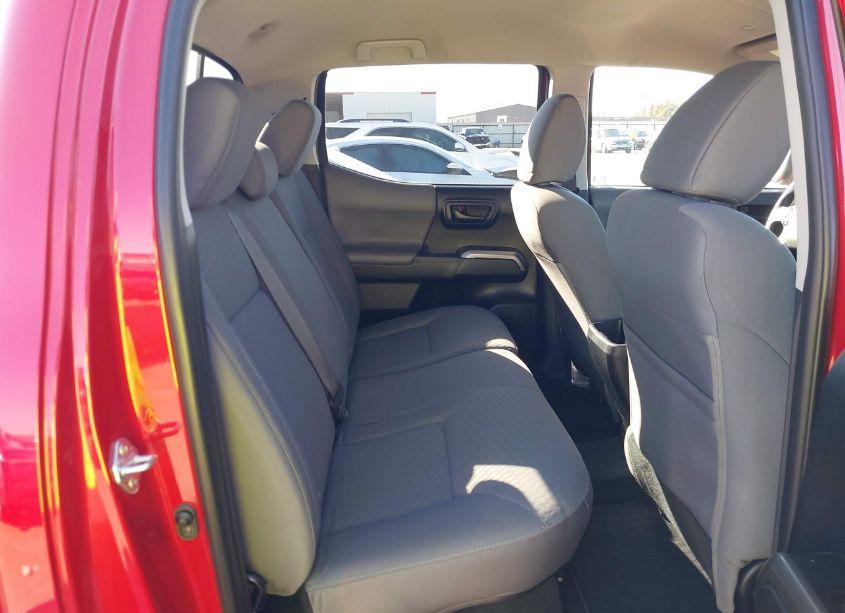 Photo 8 of 2021 Toyota Tacoma SR5 V6 (VIN 5TFAZ5CN3MX111864)