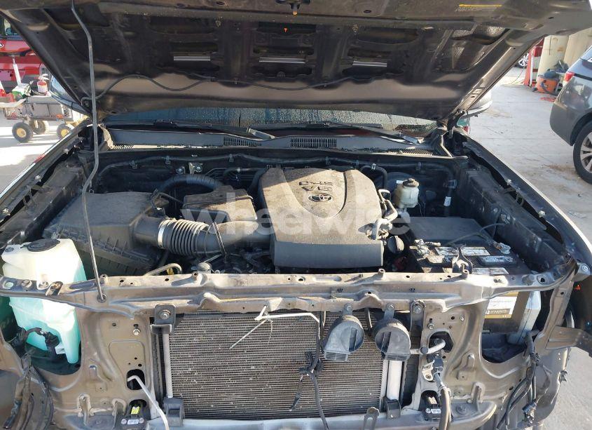 Photo 10 of 2016 Toyota Tacoma TRD SPORT (VIN 5TFAZ5CN4GX009638)
