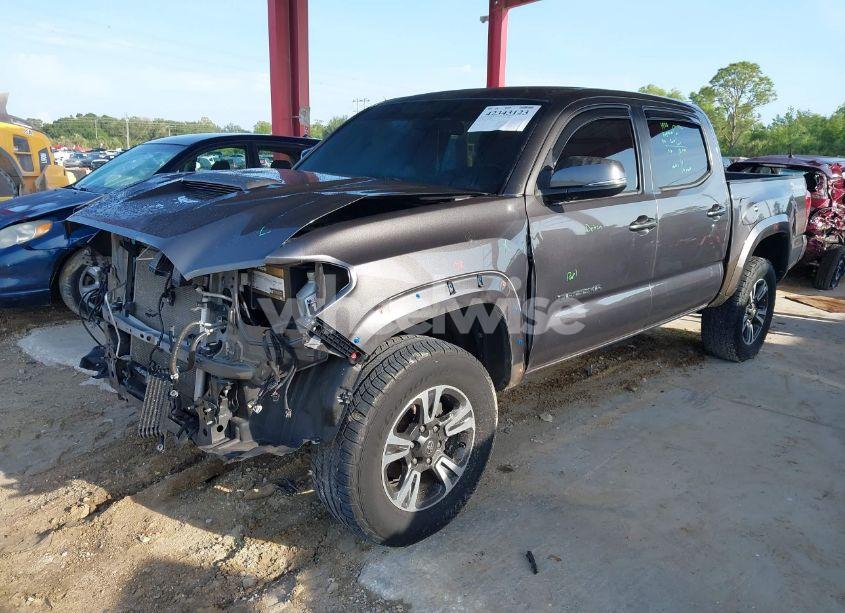 Photo 2 of 2016 Toyota Tacoma TRD SPORT (VIN 5TFAZ5CN4GX009638)