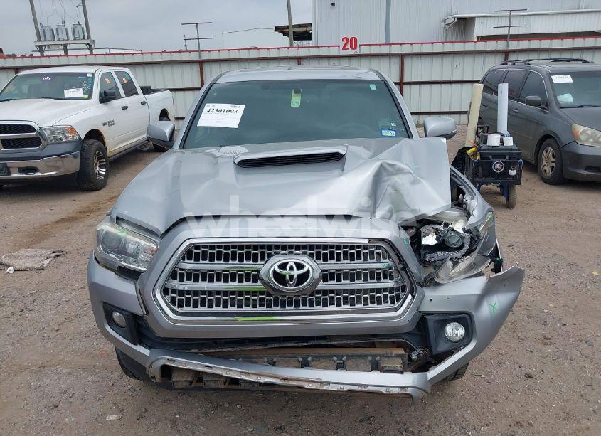 Photo 13 of 2016 Toyota Tacoma TRD SPORT (VIN 5TFAZ5CN4GX013284)