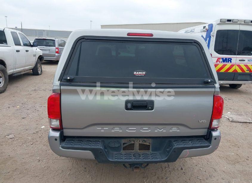 Photo 17 of 2016 Toyota Tacoma TRD SPORT (VIN 5TFAZ5CN4GX013284)