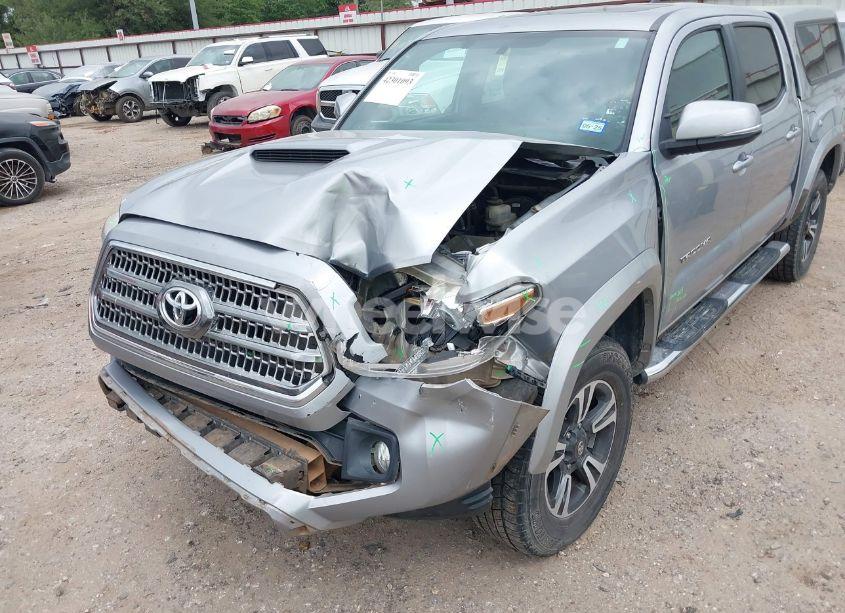 Photo 6 of 2016 Toyota Tacoma TRD SPORT (VIN 5TFAZ5CN4GX013284)