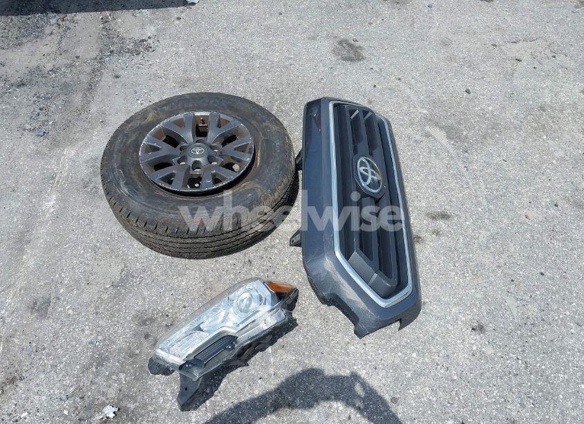 Photo 12 of 2020 Toyota Tacoma SR5 V6 (VIN 5TFAZ5CN4LX091283)