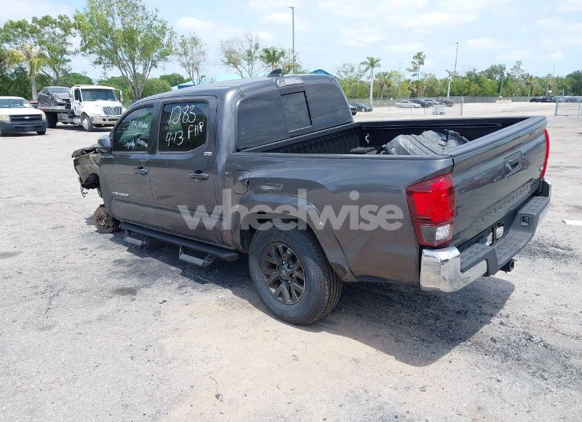 Photo 3 of 2020 Toyota Tacoma SR5 V6 (VIN 5TFAZ5CN4LX091283)