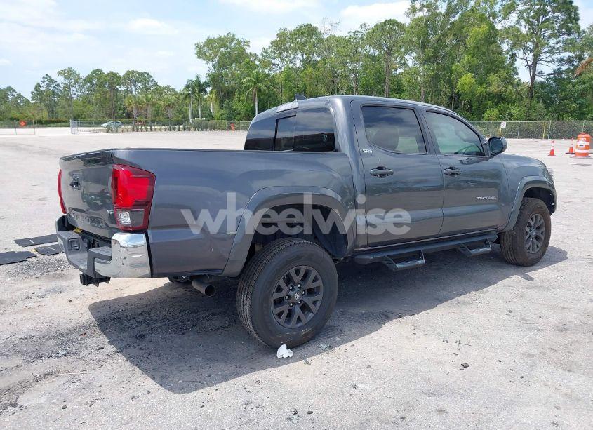 Photo 4 of 2020 Toyota Tacoma SR5 V6 (VIN 5TFAZ5CN4LX091283)
