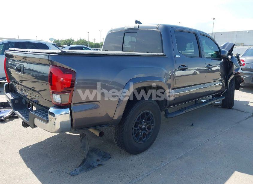 Photo 4 of 2020 Toyota Tacoma SR5 V6 (VIN 5TFAZ5CN4LX091896)