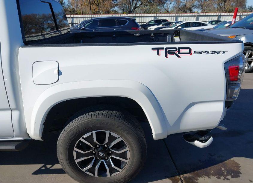 Photo 18 of 2020 Toyota Tacoma TRD SPORT (VIN 5TFAZ5CN4LX094586)