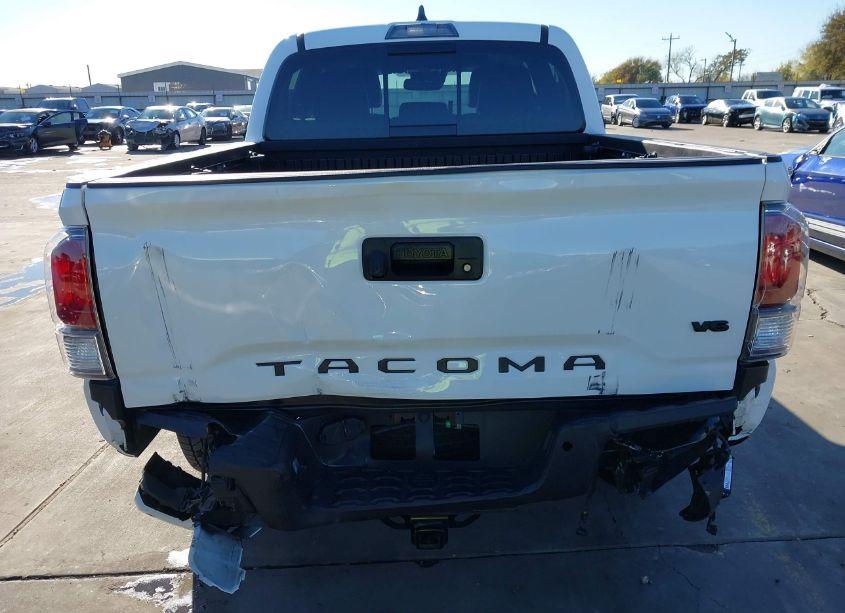 Photo 6 of 2020 Toyota Tacoma TRD SPORT (VIN 5TFAZ5CN4LX094586)