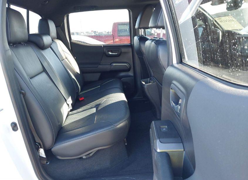 Photo 8 of 2020 Toyota Tacoma TRD SPORT (VIN 5TFAZ5CN4LX094586)