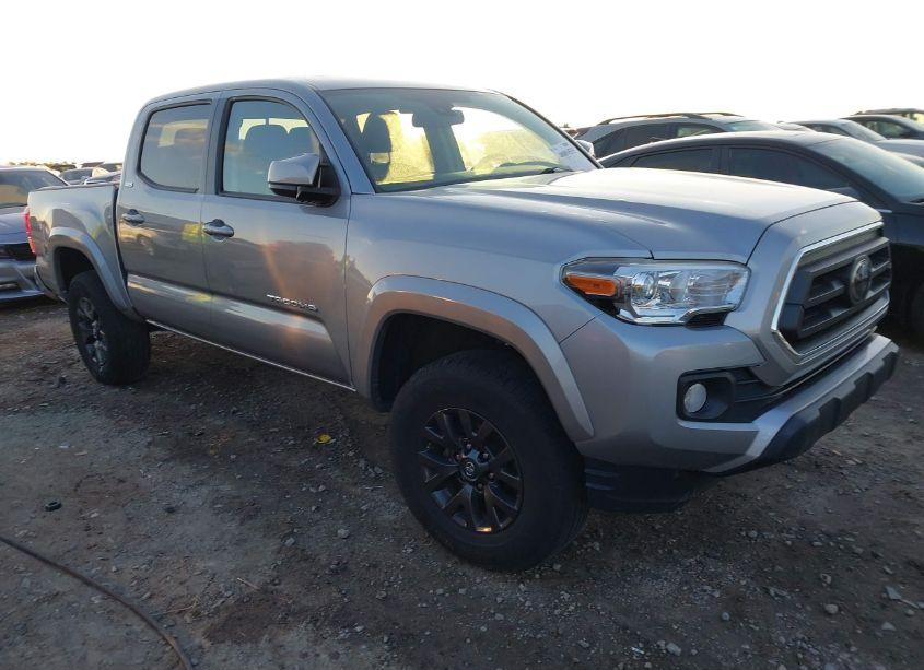 2021 Toyota Tacoma SR5 V6 (VIN 5TFAZ5CN4MX101196) main photo