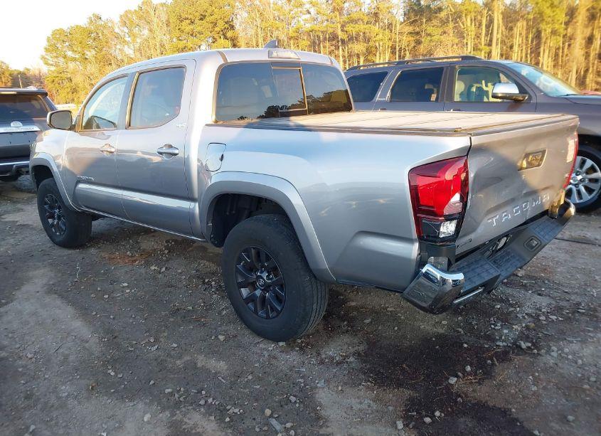 Photo 3 of 2021 Toyota Tacoma SR5 V6 (VIN 5TFAZ5CN4MX101196)