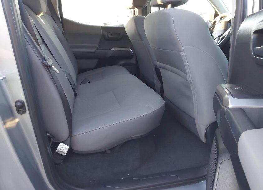 Photo 8 of 2021 Toyota Tacoma SR5 V6 (VIN 5TFAZ5CN4MX101196)