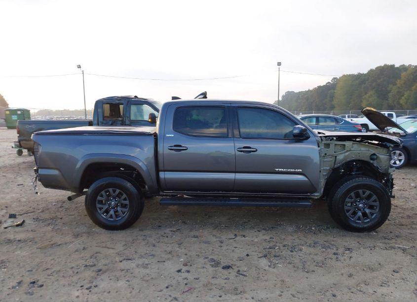 Photo 14 of 2021 Toyota Tacoma SR5 V6 (VIN 5TFAZ5CN4MX102218)