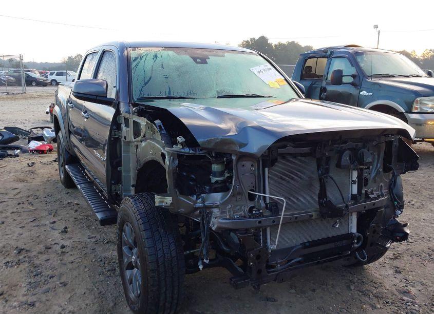 Photo 6 of 2021 Toyota Tacoma SR5 V6 (VIN 5TFAZ5CN4MX102218)