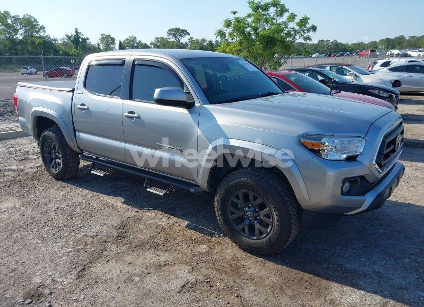 2021 Toyota Tacoma SR5 V6 (VIN 5TFAZ5CN4MX108021) main photo