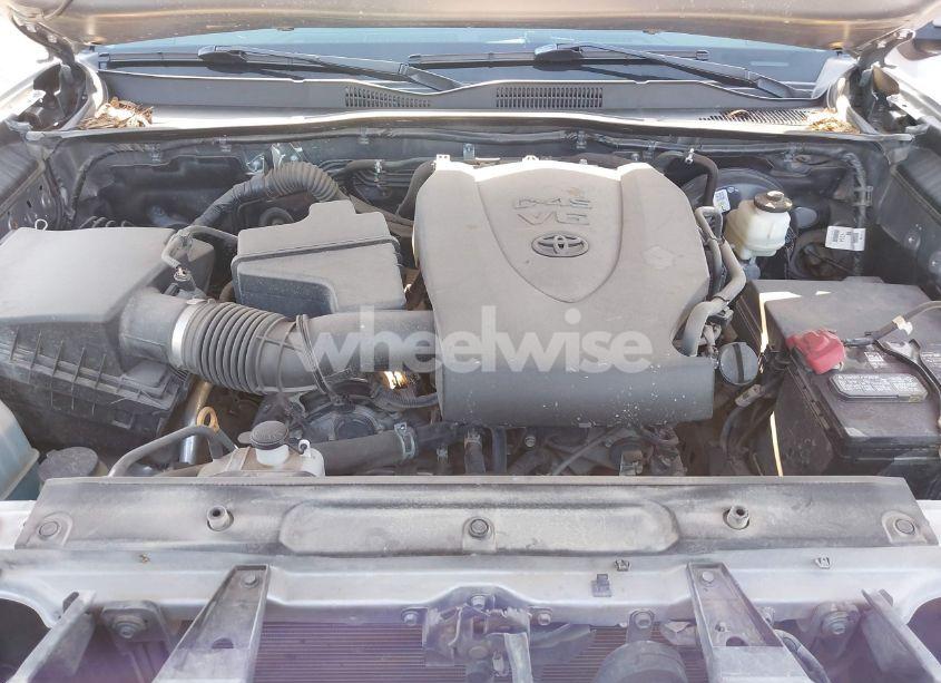 Photo 10 of 2021 Toyota Tacoma SR5 V6 (VIN 5TFAZ5CN4MX108021)