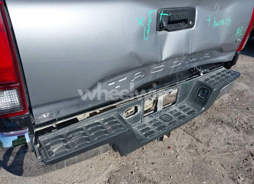 Photo 6 of 2021 Toyota Tacoma SR5 V6 (VIN 5TFAZ5CN4MX108021)