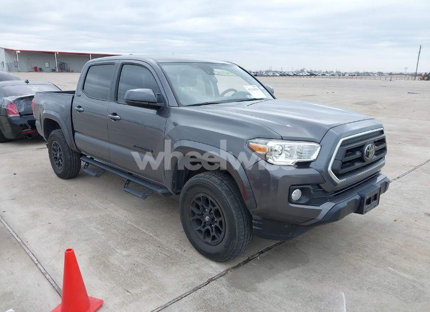 2021 Toyota Tacoma SR5 V6 (VIN 5TFAZ5CN4MX113767) main photo