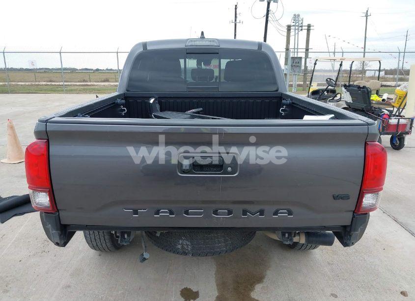Photo 16 of 2021 Toyota Tacoma SR5 V6 (VIN 5TFAZ5CN4MX113767)
