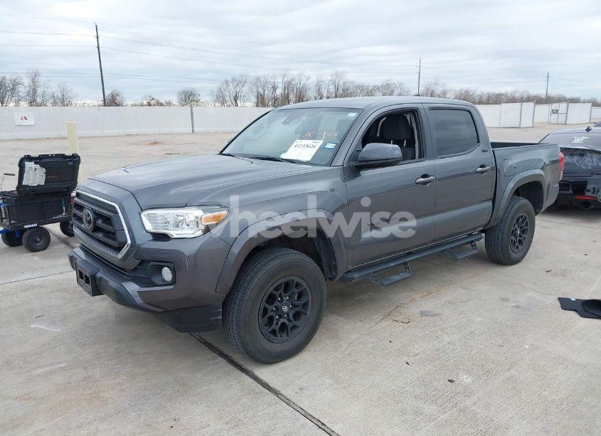 Photo 2 of 2021 Toyota Tacoma SR5 V6 (VIN 5TFAZ5CN4MX113767)