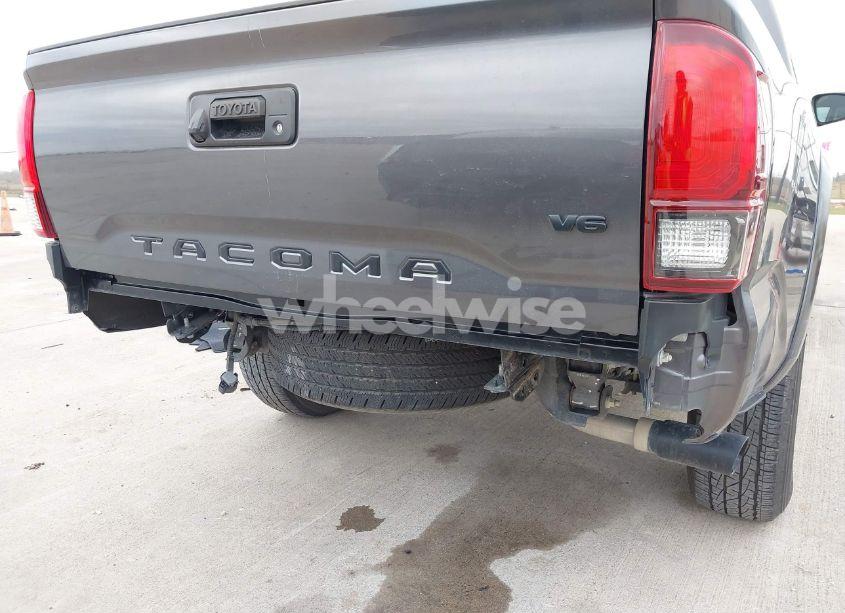 Photo 6 of 2021 Toyota Tacoma SR5 V6 (VIN 5TFAZ5CN4MX113767)