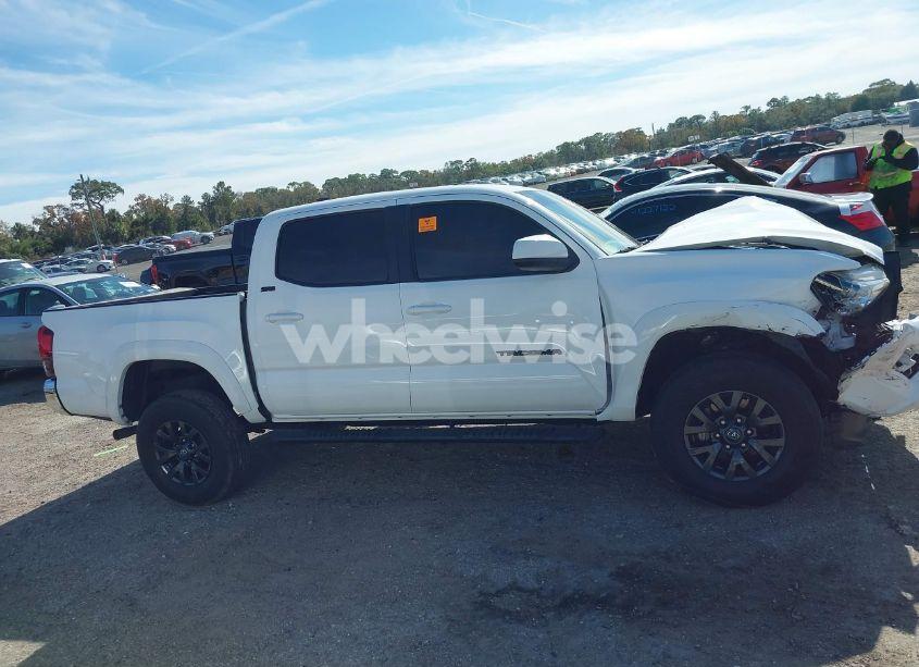 Photo 13 of 2021 Toyota Tacoma SR5 V6 (VIN 5TFAZ5CN5MX100381)