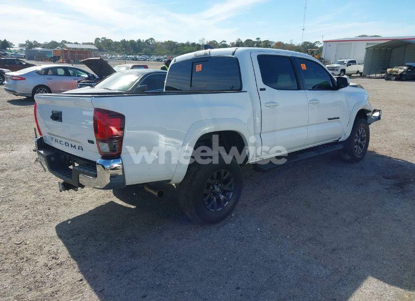 Photo 4 of 2021 Toyota Tacoma SR5 V6 (VIN 5TFAZ5CN5MX100381)