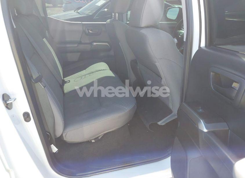 Photo 8 of 2021 Toyota Tacoma SR5 V6 (VIN 5TFAZ5CN5MX100381)