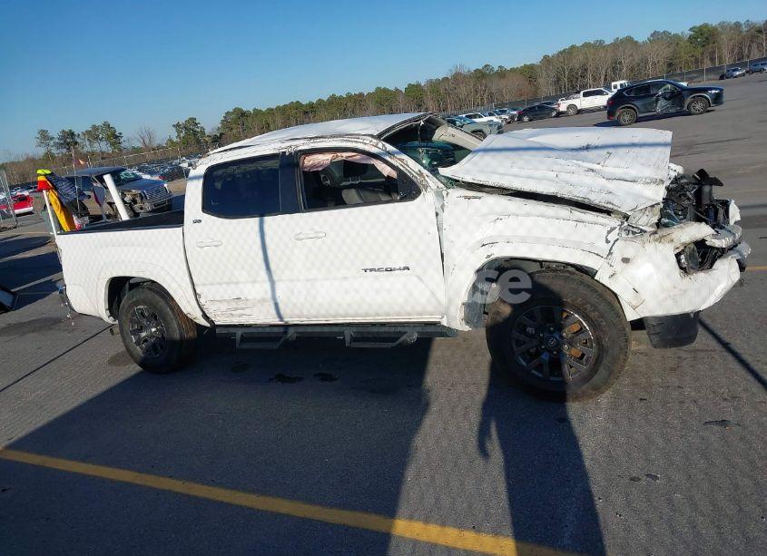 Photo 13 of 2021 Toyota Tacoma SR5 V6 (VIN 5TFAZ5CN5MX107993)
