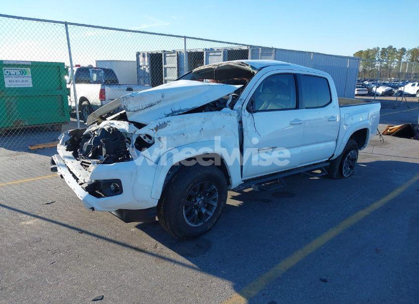 Photo 2 of 2021 Toyota Tacoma SR5 V6 (VIN 5TFAZ5CN5MX107993)
