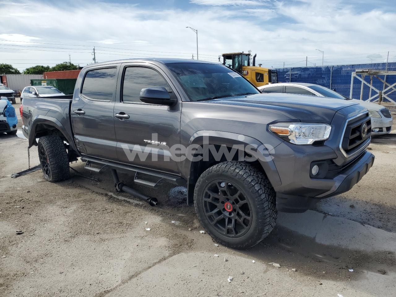 Photo 4 of 2021 TOYOTA TACOMA DOUBLE CAB (VIN 5TFAZ5CN5MX108660)