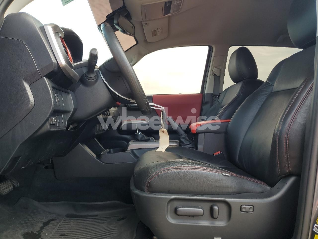 Photo 7 of 2021 TOYOTA TACOMA DOUBLE CAB (VIN 5TFAZ5CN5MX108660)