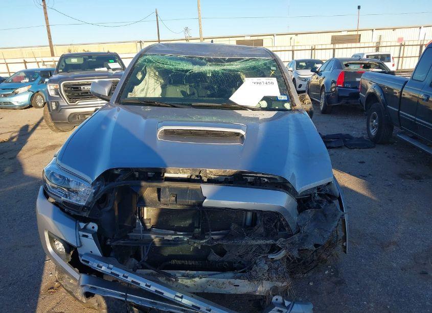 Photo 11 of 2021 Toyota Tacoma TRD SPORT (VIN 5TFAZ5CN5MX117195)