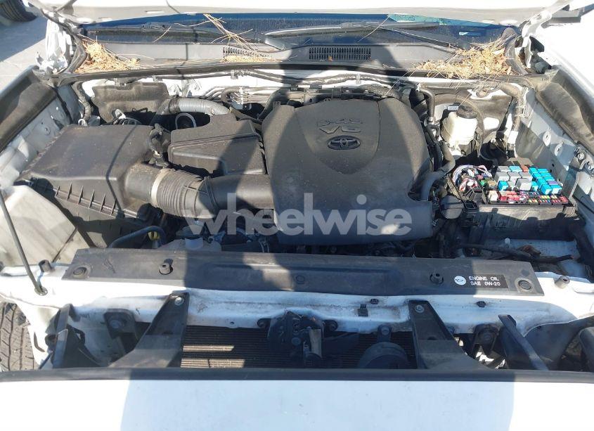 Photo 10 of 2016 Toyota Tacoma TRD SPORT (VIN 5TFAZ5CN6GX007678)