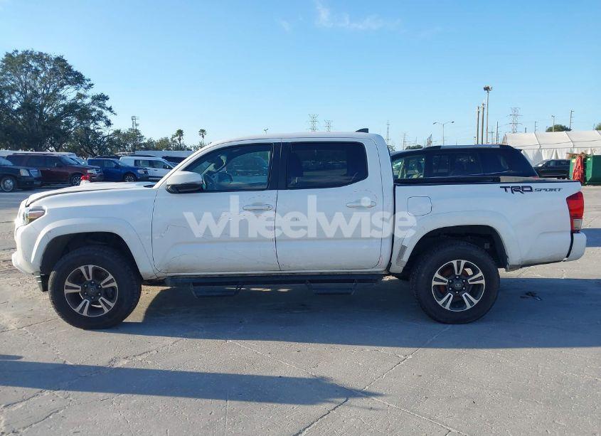Photo 14 of 2016 Toyota Tacoma TRD SPORT (VIN 5TFAZ5CN6GX007678)