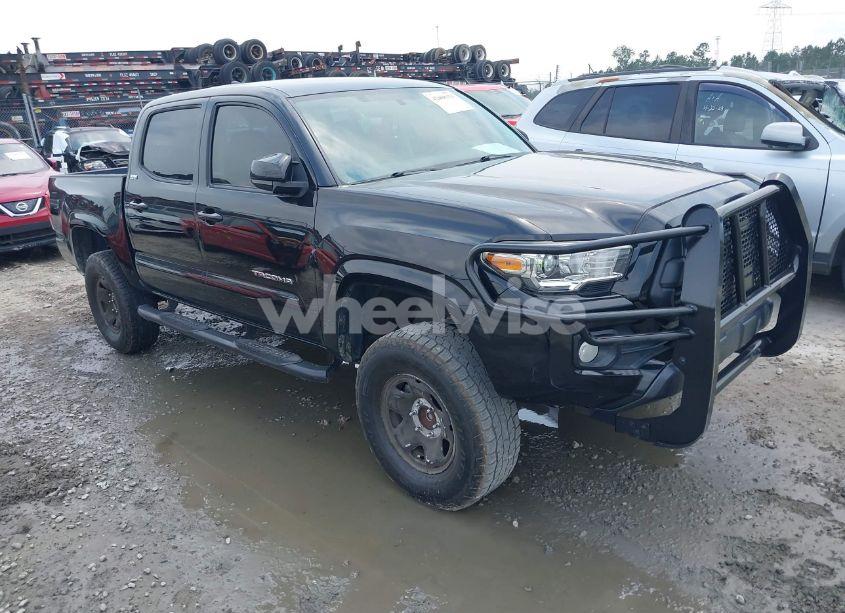 2016 Toyota Tacoma SR5 V6 (VIN 5TFAZ5CN6GX012718) main photo