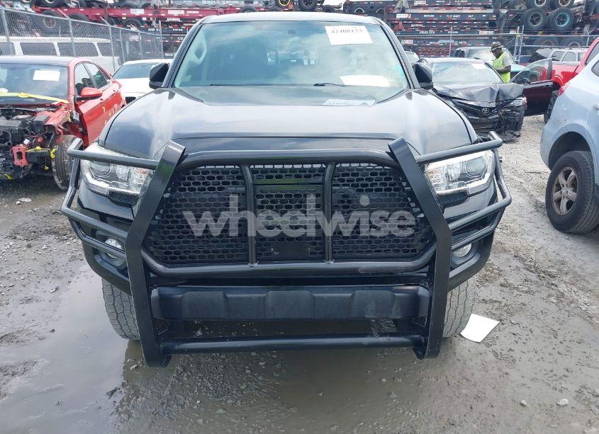 Photo 12 of 2016 Toyota Tacoma SR5 V6 (VIN 5TFAZ5CN6GX012718)